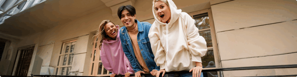 The Ultimate Hoodie Guide: How to Choose the Perfect Fit for Every Season